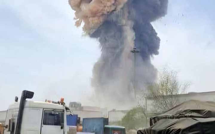 ইরানে পোর্টে ভয়াবহ বিস্ফোরণ, বহু হতাহতের আশঙ্কা